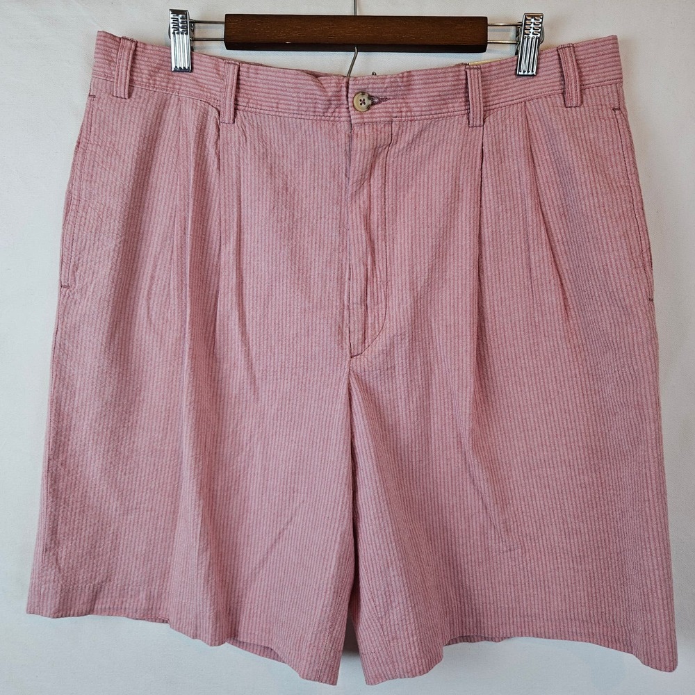 Charleston Khakis Pink cotton shorts, size 36R‎
